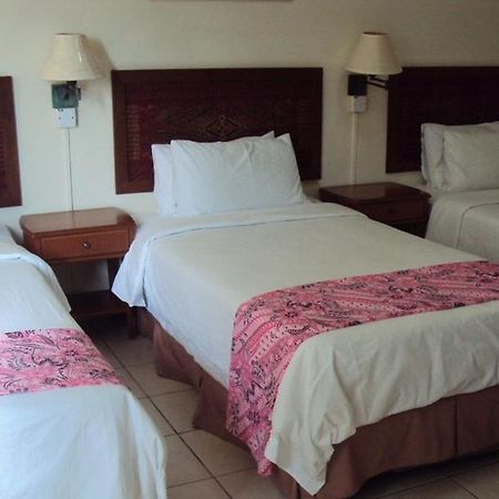 Seapark Condotel Hotel Кота Кинабалу Стая снимка