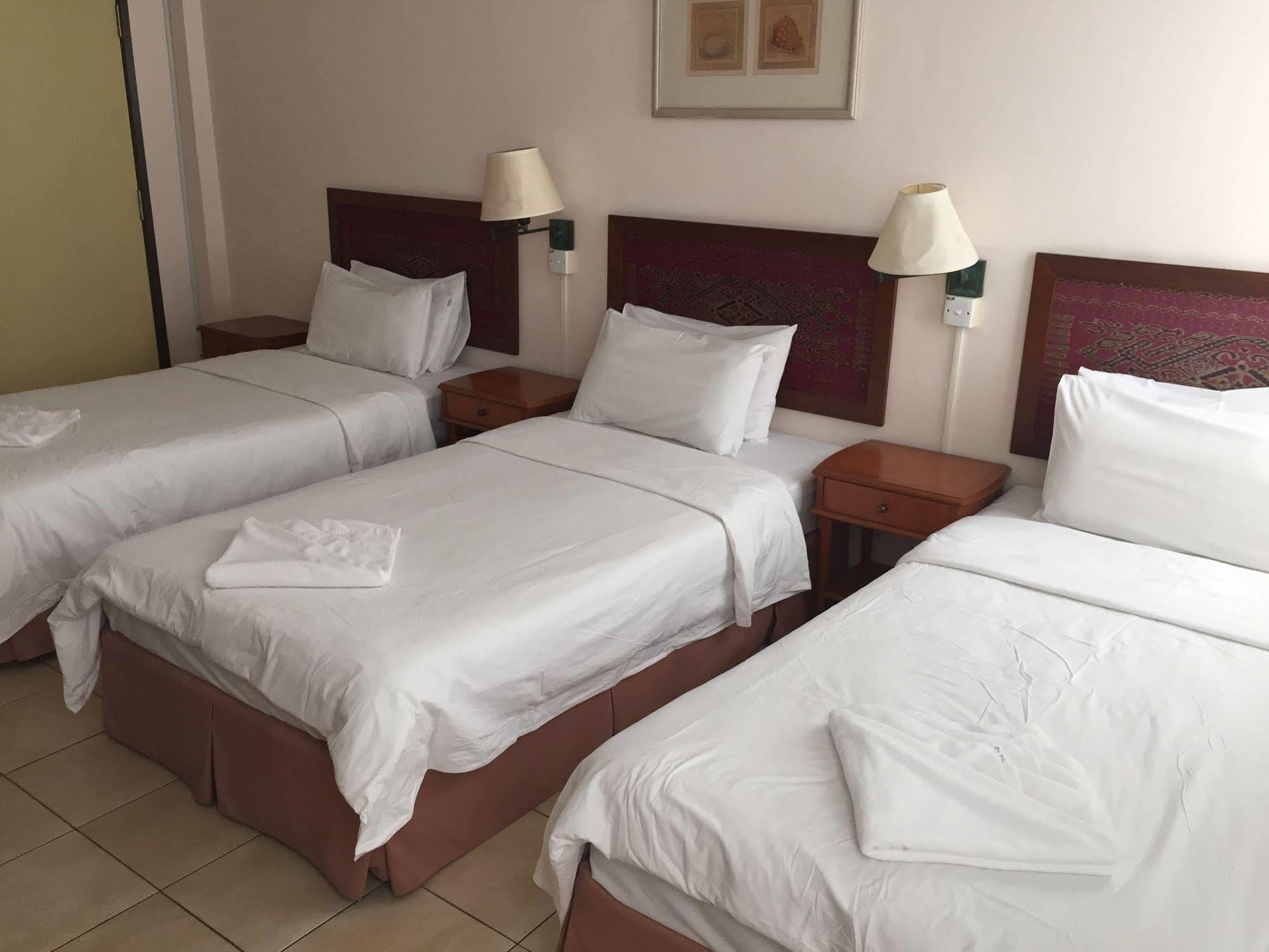 Seapark Condotel Hotel Кота Кинабалу Екстериор снимка